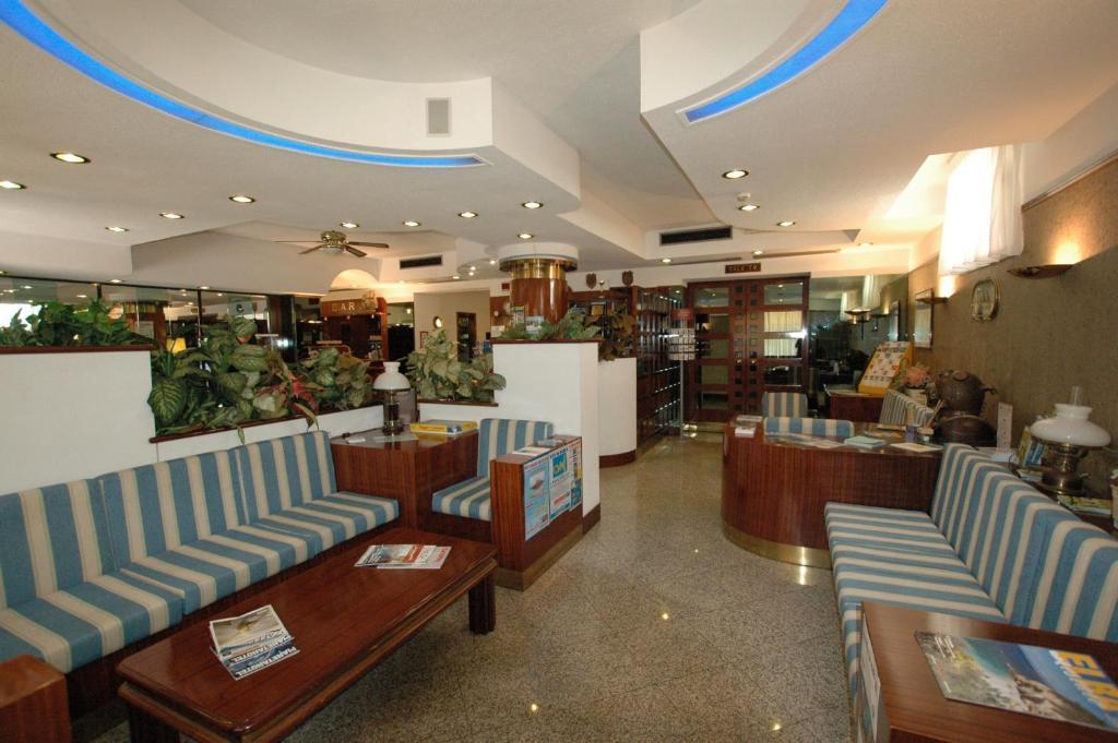 Hotel Crystal Портоферрайо Экстерьер фото